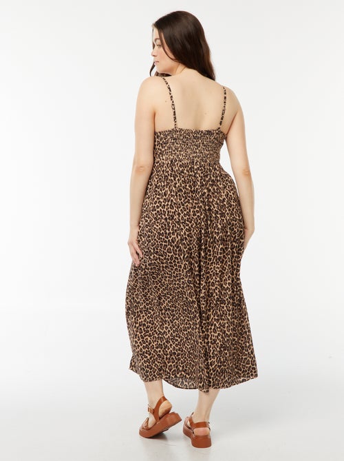 Robe en matière crêpée avec fines bretelles - Kiabi