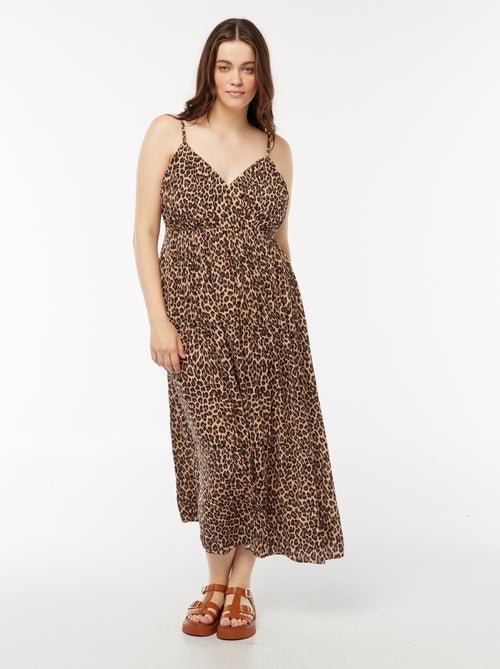 Robe en matière crêpée avec fines bretelles - Kiabi