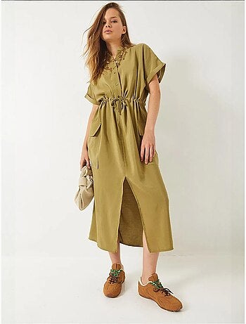 Robe en modal avec ceinture et poche fendue sur le devant de bianco lucci