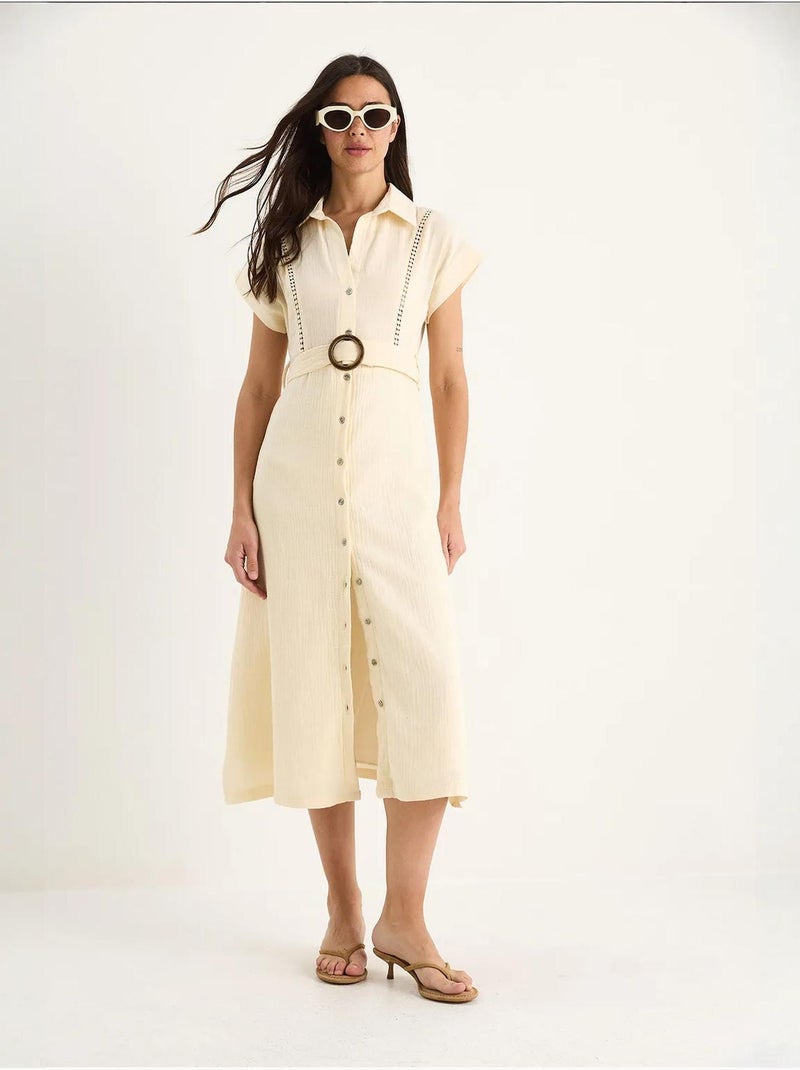 Robe en mousseline bianco avec détails en dentelle, fermeture à boutons, ceinture et doublure lucci Crème - Kiabi
