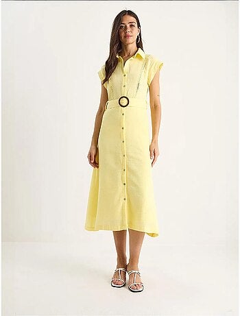 Robe en mousseline bianco lucci avec détails en dentelle, fermeture à boutons, ceinture et doublure