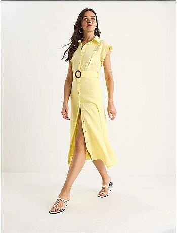 Robe en mousseline bianco lucci avec détails en dentelle, fermeture à boutons, ceinture et doublure