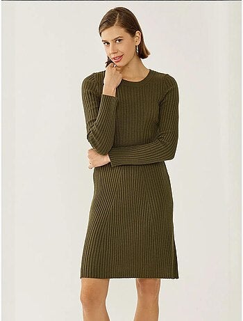 Robe en tricot à col rond