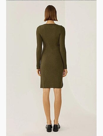 Robe en tricot à col rond