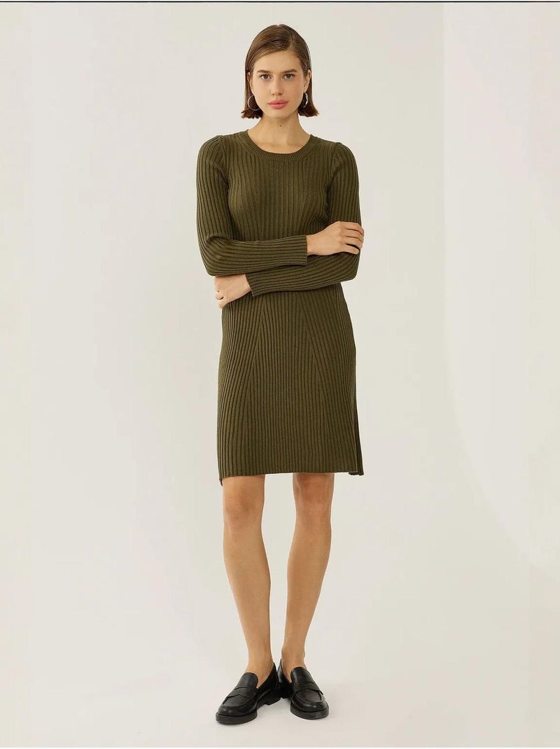 Robe en tricot à col rond Kaki - Kiabi
