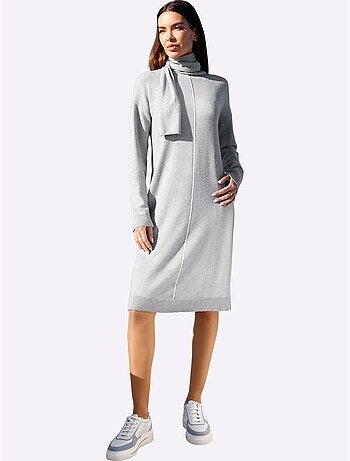 Robe en tricot livré avec l'écharpe - taille standard - helline