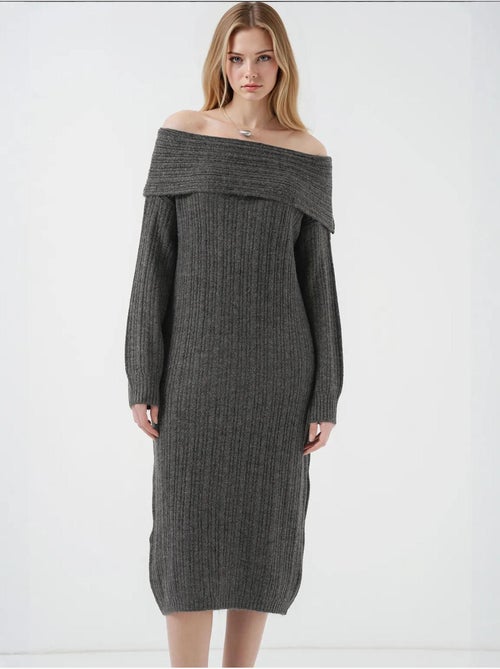 Robe en tricot surdimensionnée à épaules dénudées bdart - Kiabi Robe en tricot surdimensionnée à épaules dénudées bdart - Kiabi
