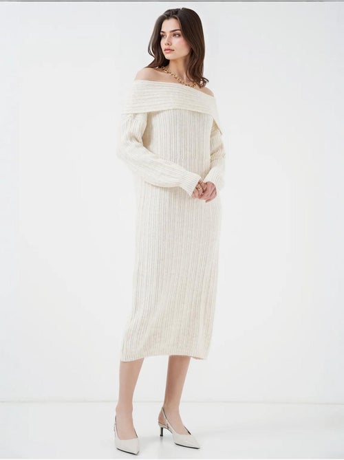 Robe en tricot surdimensionnée à épaules dénudées bdart - Kiabi Robe en tricot surdimensionnée à épaules dénudées bdart - Kiabi