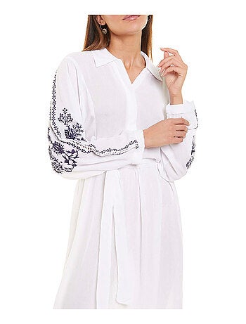 Robe estivale mi-longue manches longues blanc