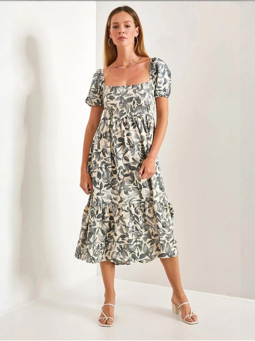 Robe évasée à col carré et à motifs multiples lucci - Kiabi