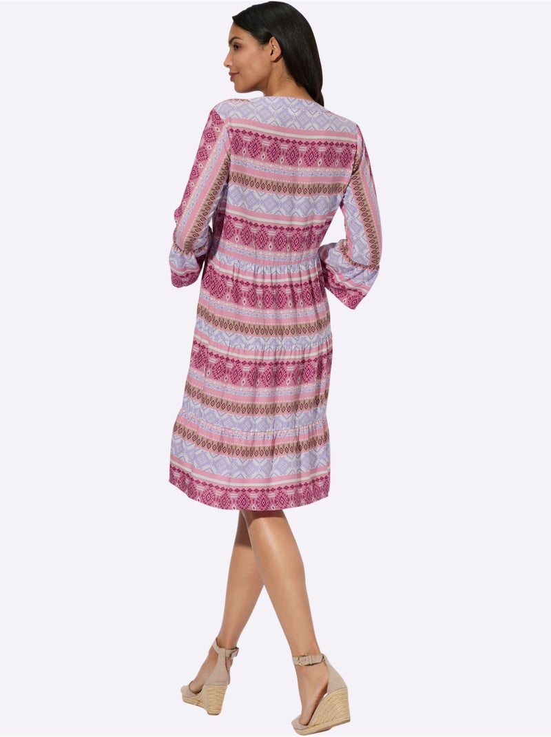 Robe évasée à col V et manches 3/4 volantées avec imprimé ethnique - Taille standard - Moda Vilona Rose fushia - Kiabi