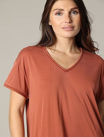 Robe fantaisie et décontractée manches courtes et col V en modal 'Deeluxe'