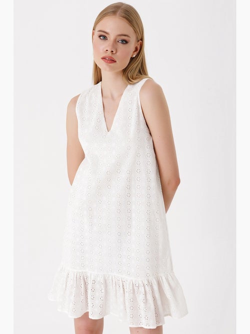 Robe Fluide sans Manche - Kiabi