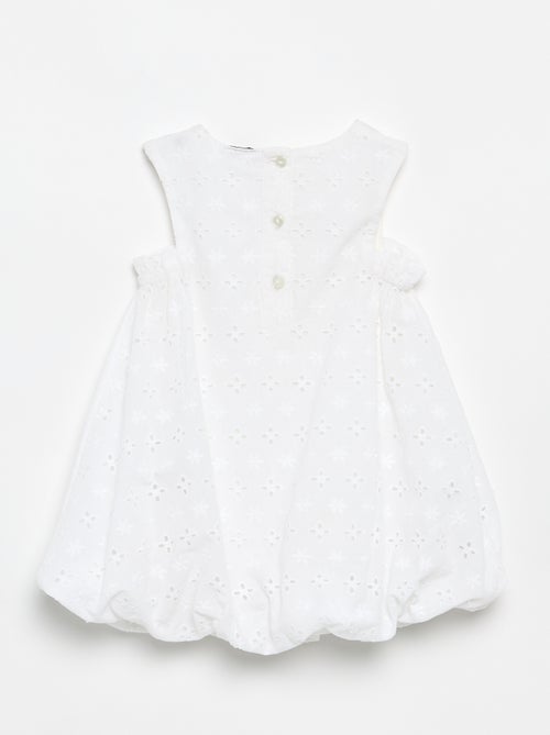 Robe forme boule avec broderies anglaises - Kiabi Robe forme boule avec broderies anglaises - Kiabi