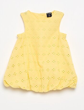 Robe forme boule avec broderies anglaises