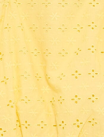 Robe forme boule avec broderies anglaises