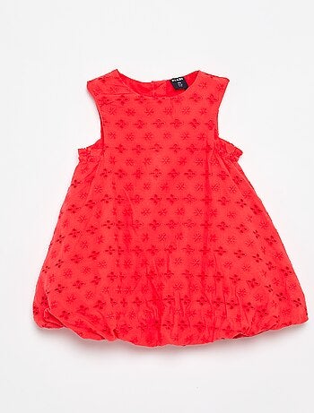 Robe forme boule avec broderies anglaises