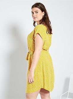 Robe housse avec ceinture - Kiabi