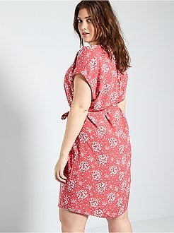 Robe housse avec ceinture - Kiabi