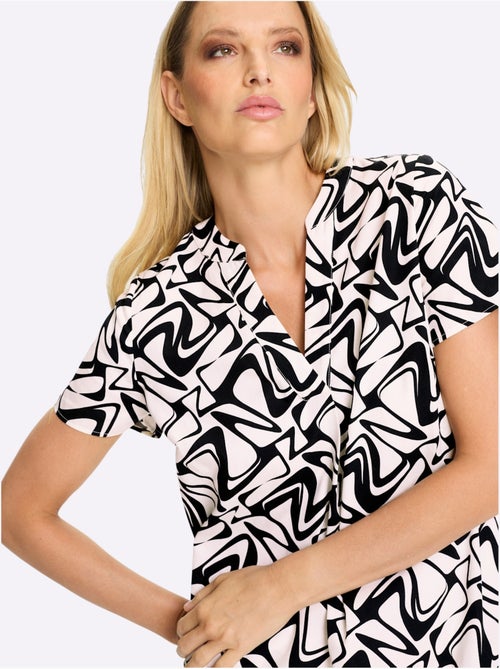 Robe Imprimée Qualité Tissée - Taille Standard - Helline - Kiabi Robe Imprimée Qualité Tissée - Taille Standard - Helline - Kiabi