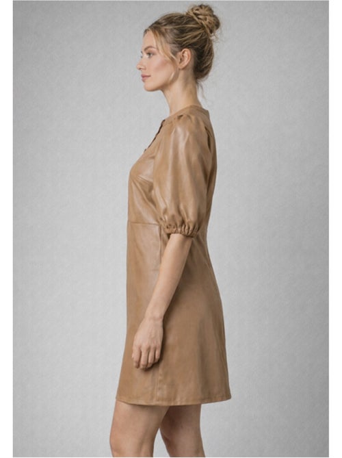 Robe Kebello - Kiabi