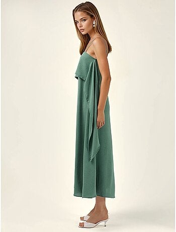 Robe longue à bretelles spaghetti superposées et col carré