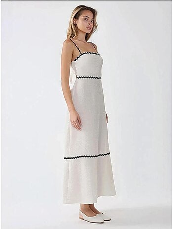 Robe longue à col carré