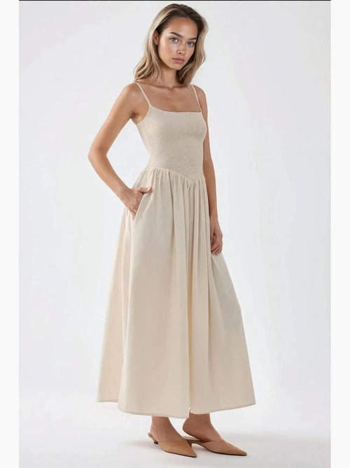 Robe longue à col carré et coupe a hiccup - Kiabi