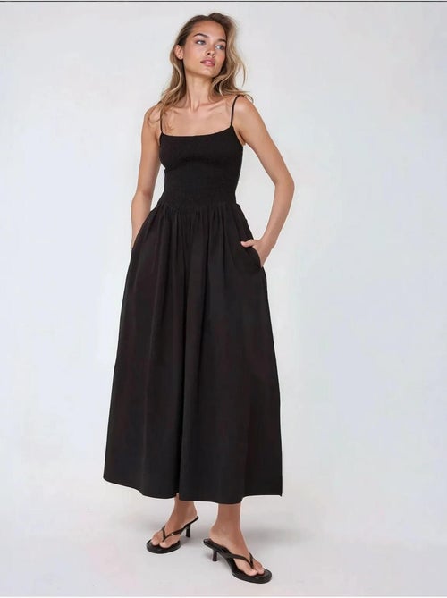 Robe longue à col carré et coupe a hiccup - Kiabi Robe longue à col carré et coupe a hiccup - Kiabi