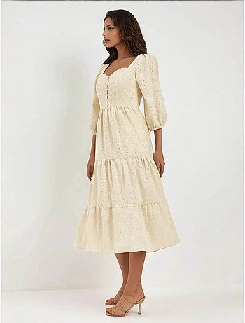 Robe longue à col cœur brodé