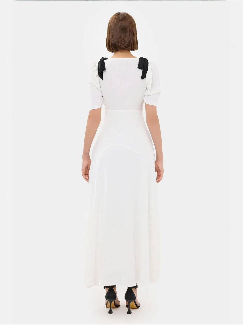Robe longue à col en V avec détails au niveau du cou Blanc - Kiabi