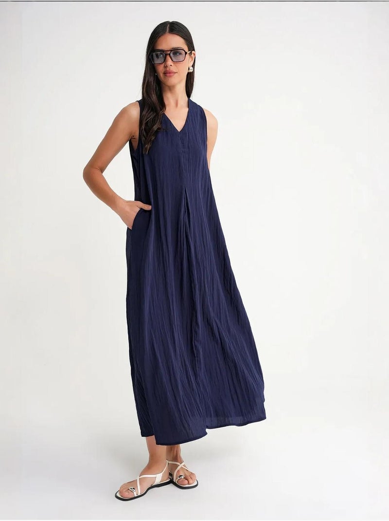 Robe longue à col en v en tissu seersucker mixray Bleu marine - Kiabi