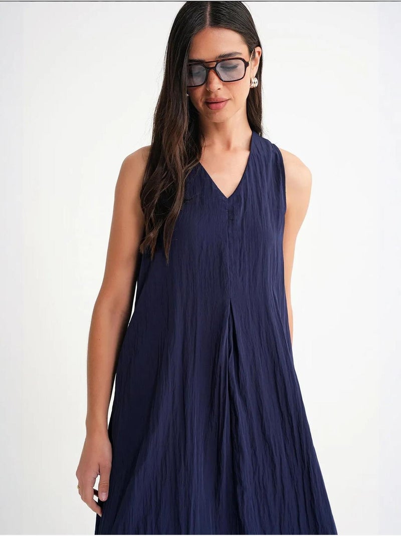 Robe longue à col en v en tissu seersucker mixray Bleu marine - Kiabi