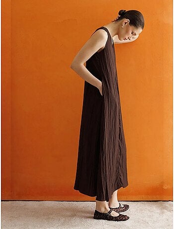 Robe longue à col en v en tissu seersucker mixray
