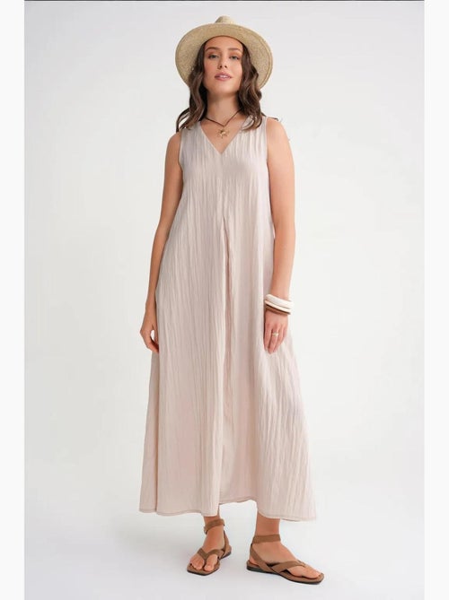 Robe longue à col en v en tissu seersucker mixray - Kiabi Robe longue à col en v en tissu seersucker mixray - Kiabi