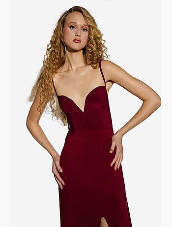 Robe longue à col en v et fente hiccup