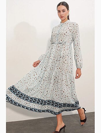 Robe longue à col rond, fermeture boutonnée et détails accessoires bdart