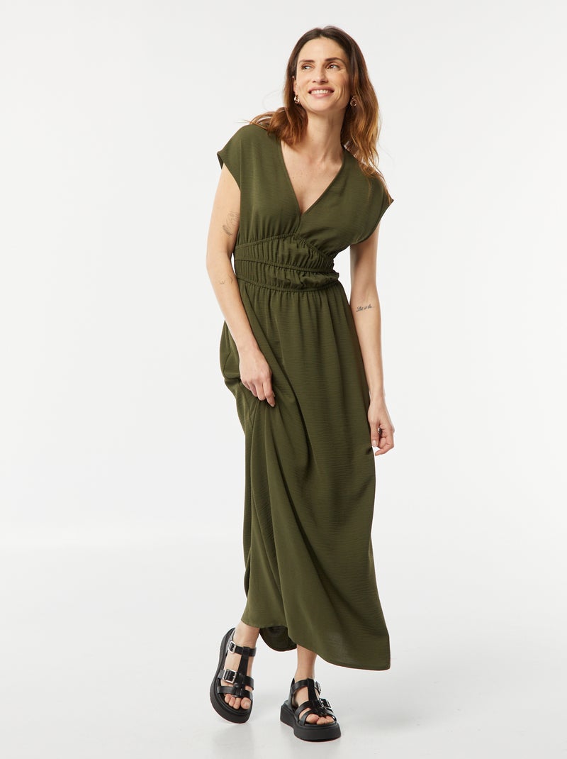 Robe longue à col V Kaki - Kiabi