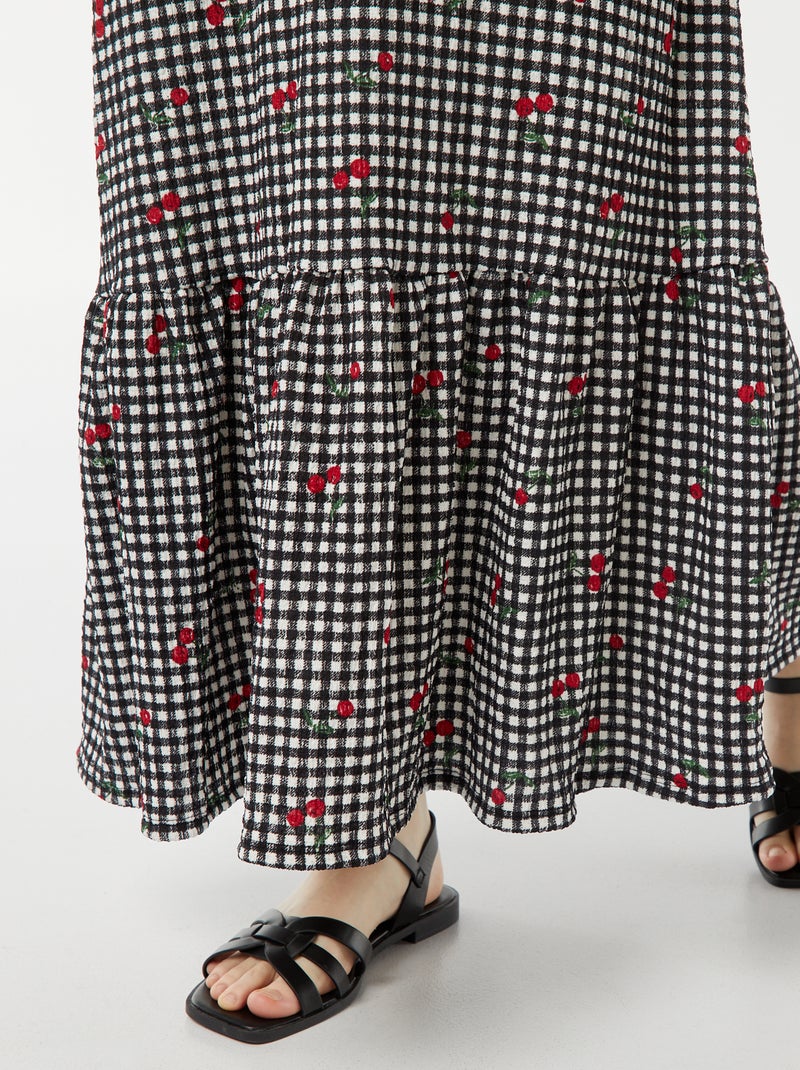 Robe longue à fines bretelles en matière gaufrée Noir - Kiabi