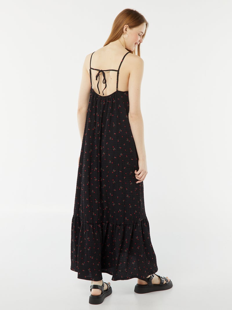 Robe longue à fines bretelles en matière gaufrée Noir - Kiabi