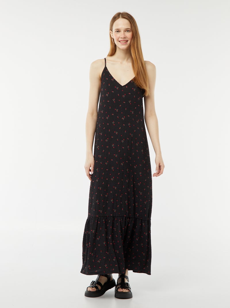 Robe longue à fines bretelles en matière gaufrée Noir - Kiabi