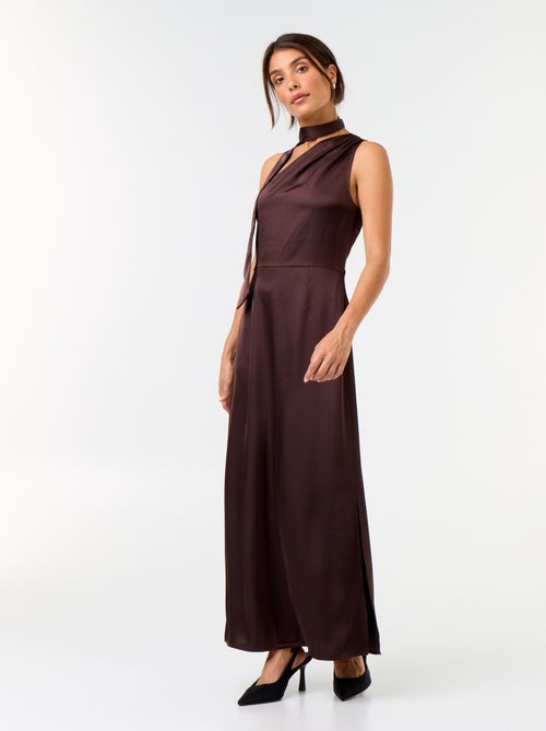 Robe longue à la coupe asymétrique - Kiabi Robe longue à la coupe asymétrique - Kiabi