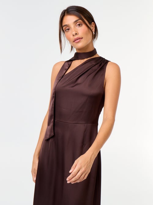 Robe longue à la coupe asymétrique - Kiabi Robe longue à la coupe asymétrique - Kiabi