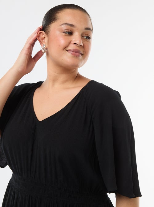 Robe longue à manches courtes en matière crêpée - Kiabi