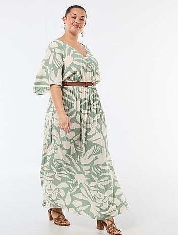 Robe longue à manches courtes en matière crêpée