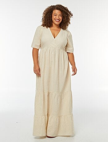Robe longue à manches courtes et base à étage