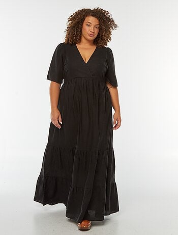 Robe longue à manches courtes et base à étage