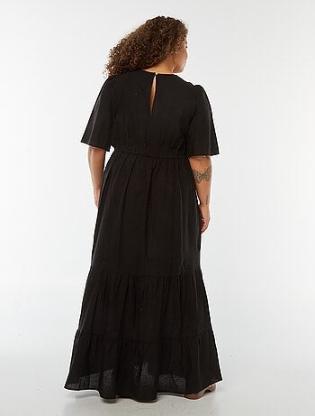 Robe longue à manches courtes et base à étage