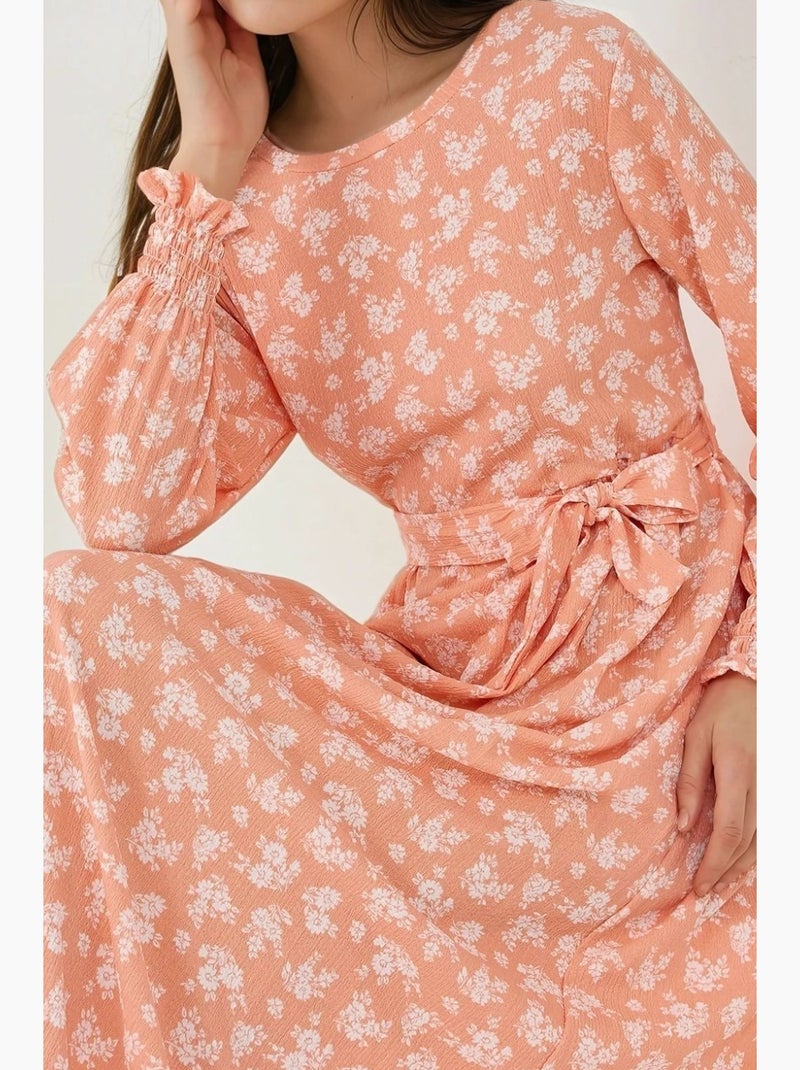 Robe longue à manches longues et imprimé floral avec ceinture hiccup Rose - Kiabi