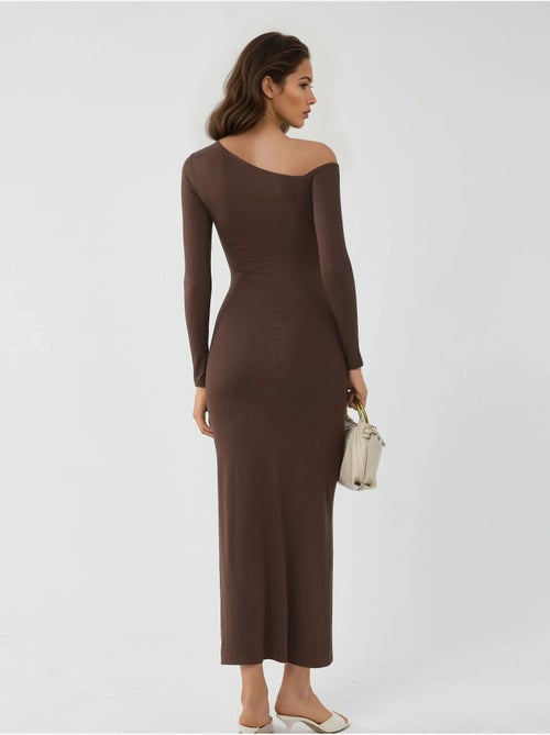 Robe longue asymétrique à col et volants busem - Kiabi Robe longue asymétrique à col et volants busem - Kiabi